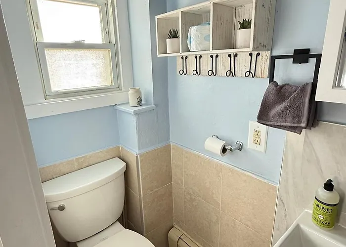 Ocean View Cozy Stay 3
